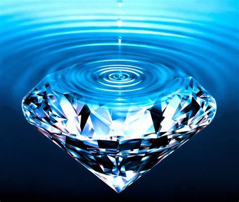 APRIL BIRTHSTONE: DIAMOND